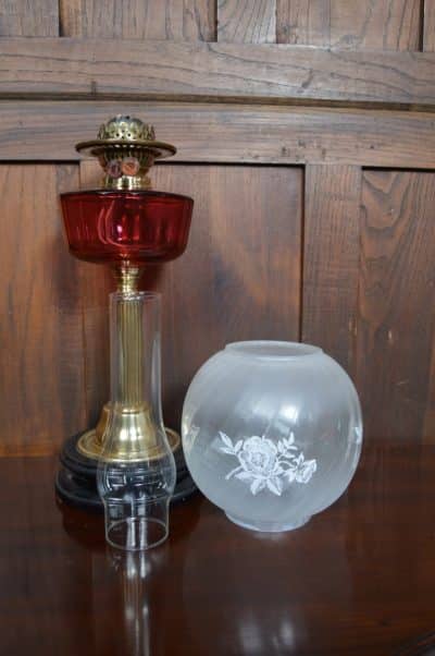 Victorian Brass Oil/ Paraffin Lamp SAI3199 - Image 3