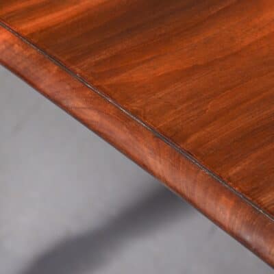 Exhibition Quality Gillows of Lancaster Dining Table - Image 3