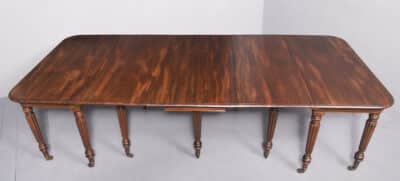 Exhibition Quality Gillows of Lancaster Dining Table - Image 4