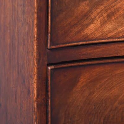 George III Serpentine Fronted Figured Mahogany Chest of Drawers - Image 5