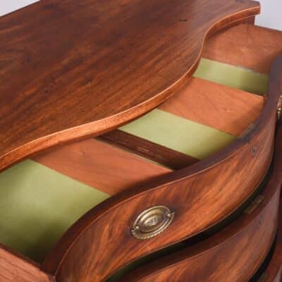 George III Serpentine Fronted Figured Mahogany Chest of Drawers - Image 8