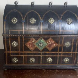 A Queens Jewels Domed coromandel Casket Antique Boxes 3
