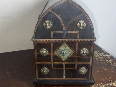 A Queens Jewels Domed coromandel Casket Antique Boxes 5