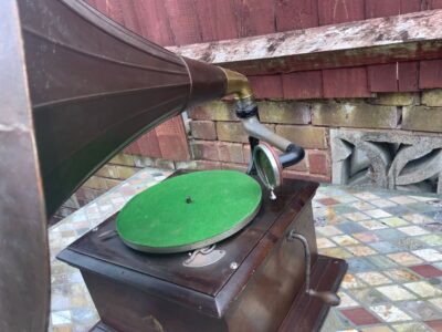 HMV Horn Gramophone - Image 3