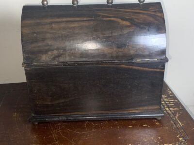 A Queens Jewels Domed coromandel Casket Antique Boxes 9