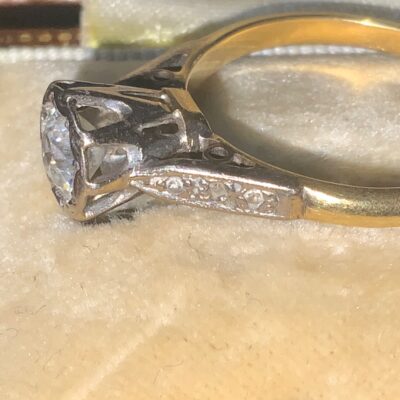 Diamond 18Ct Gold & Platinum Ladies ring. - Image 2