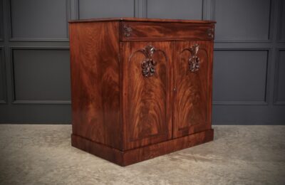 William IV Mahogany Dwarf Linen Press Cupboard Linen press Antique Cabinets 3