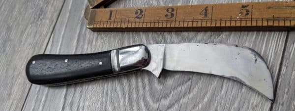 Hawk bill pruning knife rose wood scales - Image 3