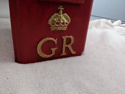 George rex post box very rare and 100 percent original - Image 2