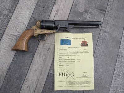 Colt Italian 36 calibre deactivated comes with deactivated certificate Antique Guns 3
