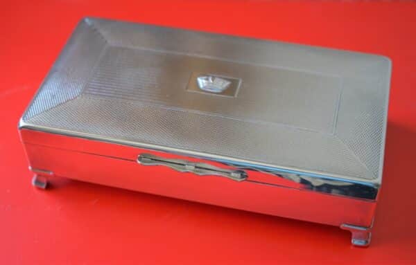 A Rare JOHN N LUNN Ltd (IRISH) E. P. N. S. Cigarette - Card - Jewellery Box