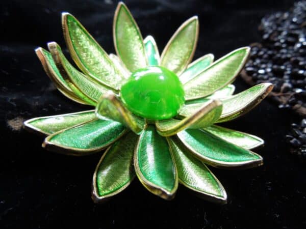 Funky 50's Lime & Mint Green Enamel Brooch - Image 4