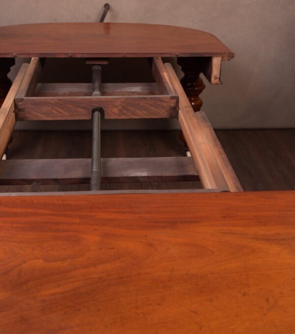 Quality Victorian Mahogany Extending Dining Table SAI1738 - Image 6