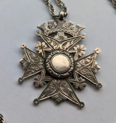 Antique Silver Maltese Star Pendant On 24" 925 Silver Chain Dated 1912 - Image 2