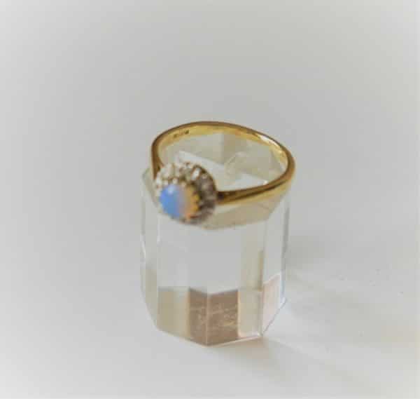 SALE - Vintage 18ct Gold Diamond & Opal Ring - Boxed - FREE UK Postage