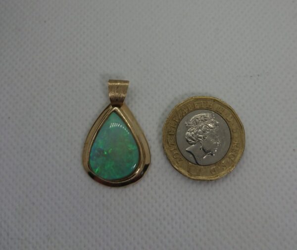 18ct Gold Opal Pendant - Image 3