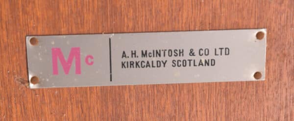 10 pc McIntosh of Kirkcaldy Dining Suite SAI2620 - Image 16