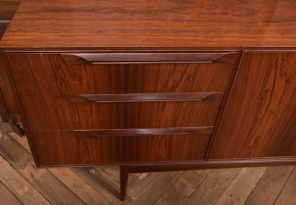 10 pc McIntosh of Kirkcaldy Dining Suite SAI2620 - Image 28