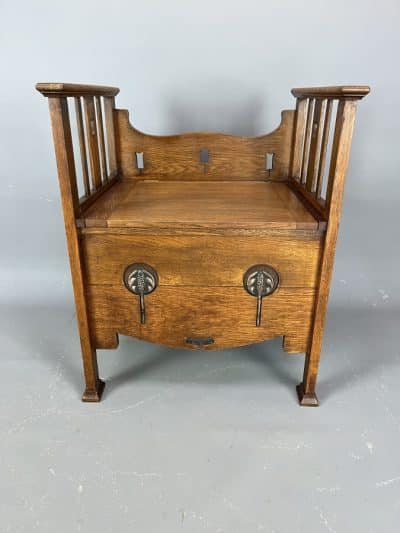 Arts & Crafts Window Seat Settle c1910