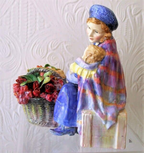 Vintage Royal Doulton English Porcelain Figurine ~ "Curly Knob" ~ HN 1627 - Image 2