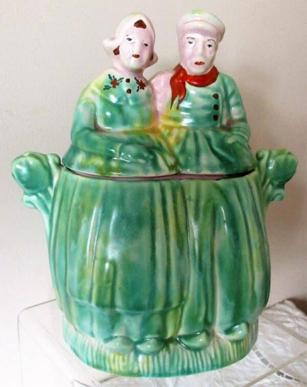 Vintage English "Dutch Couple" Pottery Biscuit Barrel ~ Arthur Wood & Son - Image 2
