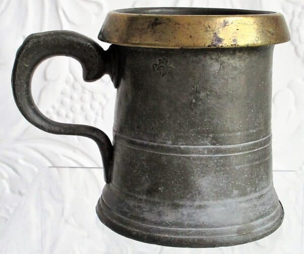 Antique English Victorian Pewter Half Pint Grain Measure - Image 3