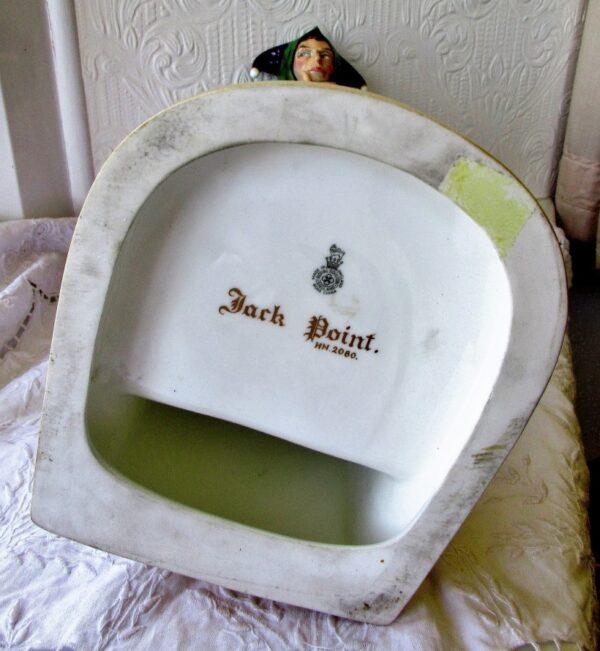 Royal Doulton English Porcelain Figurine "Jack Point" ~ HN 2080 - Image 5