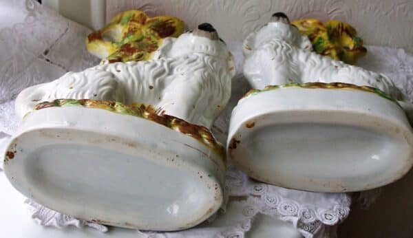 Pair of Antique English Victorian Staffordshire Pottery Spaniel Spill Vases ~ H 2526 ~ H 2527 - Image 5