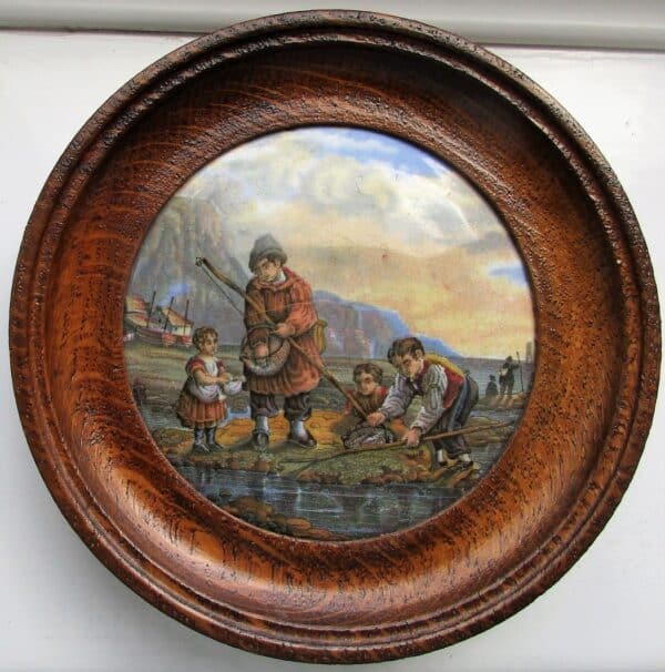 Pratt-ware Pot-lid No. 63 The Shrimpers