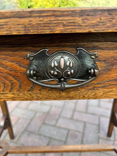 Arts & Crafts Oak Consol Table - Image 4