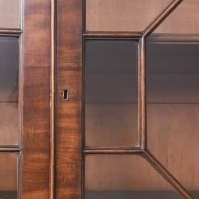 Fine George III Inlaid Mahogany Bureau Bookcase in Excellent Condition - Image 12