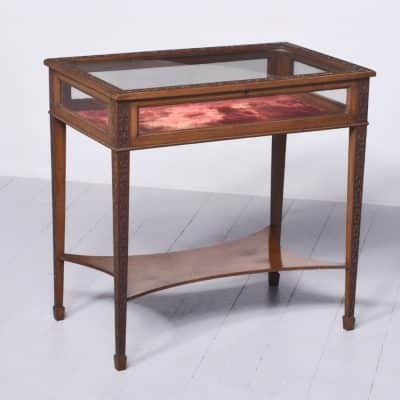 Late Victorian Mahogany Glazed Top Bijouterie Table in The Chinese Chippendale Style - Image 3