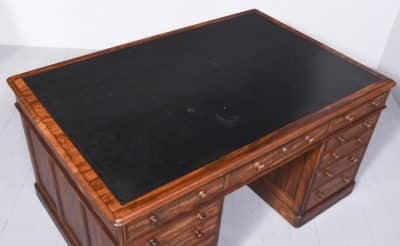 Superb Quality William IV Large Mahogany Partners Desk - Image 3