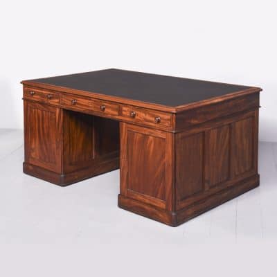 Superb Quality William IV Large Mahogany Partners Desk - Image 9