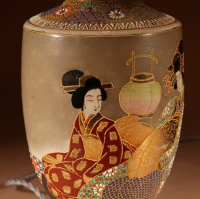 Very Decorative Japanese Satsuma Table Lamp. - Image 8