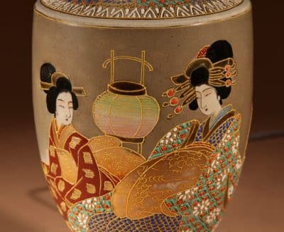 Very Decorative Japanese Satsuma Table Lamp. - Image 5