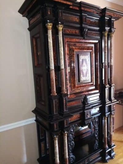 Masterpiece Cabinet-Schrank, Turtle & Ivory, Museum Piece.