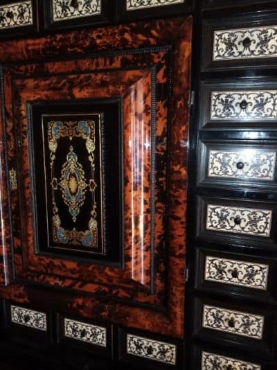 Masterpiece Cabinet-Schrank, Turtle & Ivory, Museum Piece. - Image 2