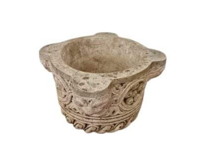 Antique Venetian Oyster-Stoneware Bowl With a Lions Head. - Image 2