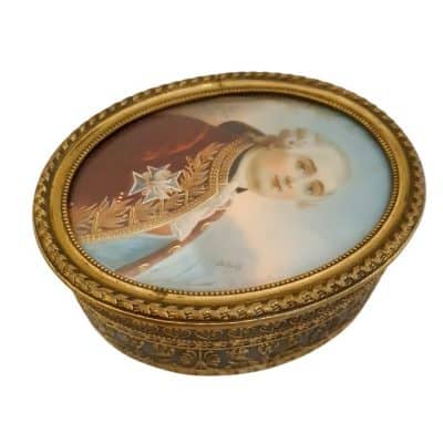 Antique French Yewelry Box, Painted by FREDERIC DUBOIS on Ivory, Portrait of King Louis XVI - Image 4