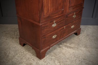 18th Century Mahogany Bachelors Wardrobe - Image 4
