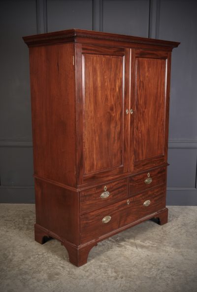 18th Century Mahogany Bachelors Wardrobe - Image 2