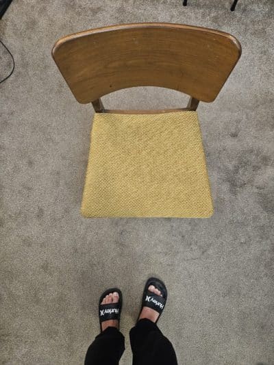 MUSTARD COLOUR RETRO CHAIR - Image 3