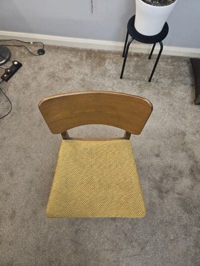 MUSTARD COLOUR RETRO CHAIR - Image 8