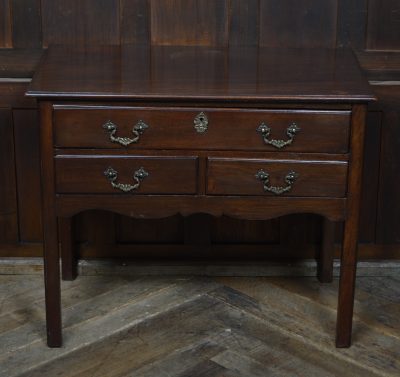 Georgian Mahogany Lowboy SAI3526 - Image 3