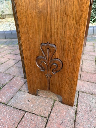 Arts & Crafts Walnut Bookcase c1910 - Image 10