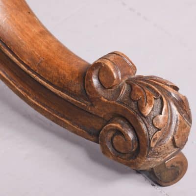 Quality Mid-Victorian Octagonal Burr-Walnut Centre Table - Image 2