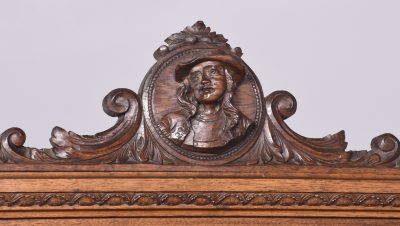 Magnificent Carved Oak Flemish Hall Stand of Very Large Proportions - Image 2