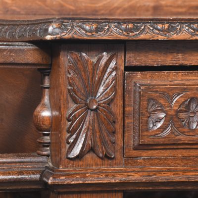 Magnificent Carved Oak Flemish Hall Stand of Very Large Proportions - Image 16