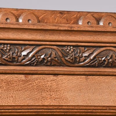 Rare Carved 19th Century Quality Gothic Cupboard in Quarter-Cut Oak - Image 3